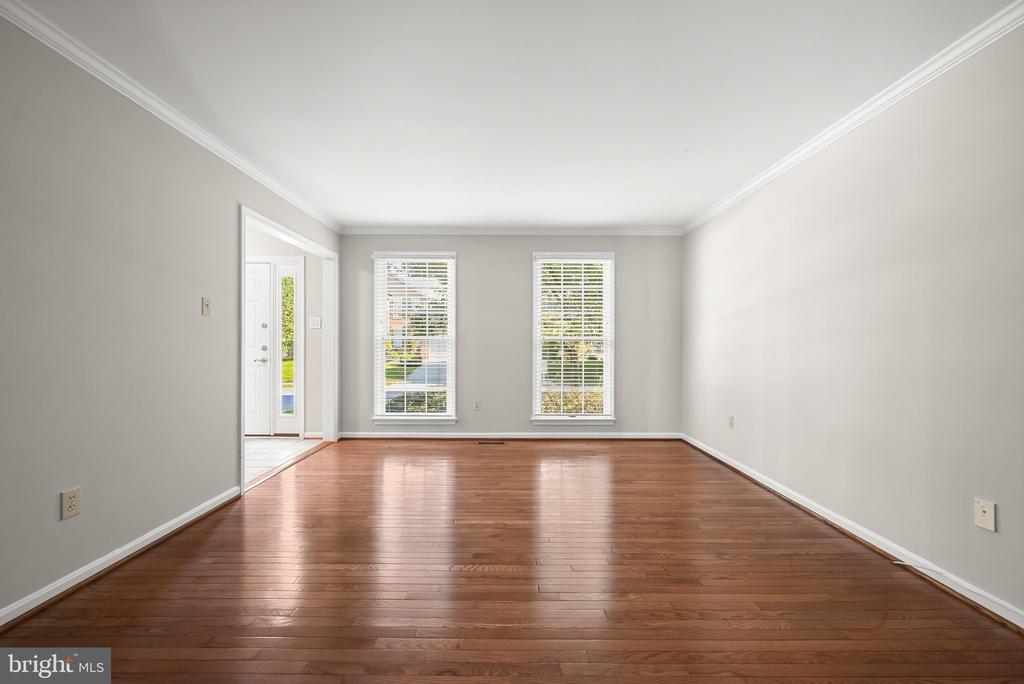 10604 HARPOON HILL