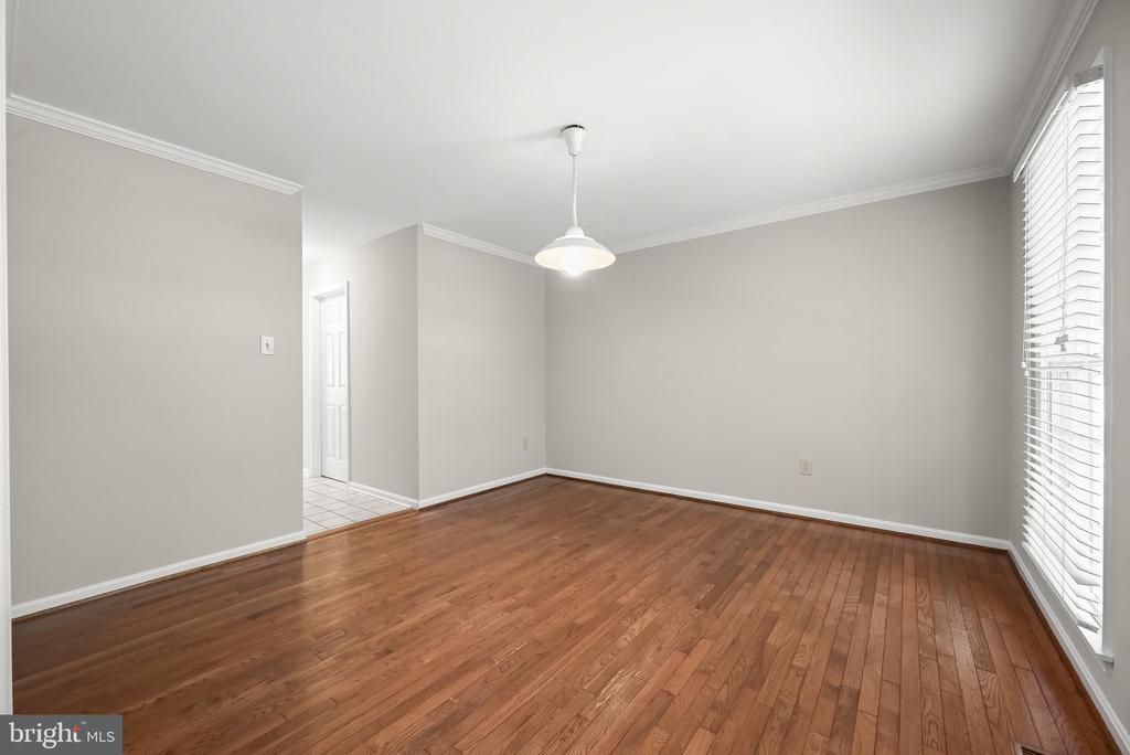 10604 HARPOON HILL