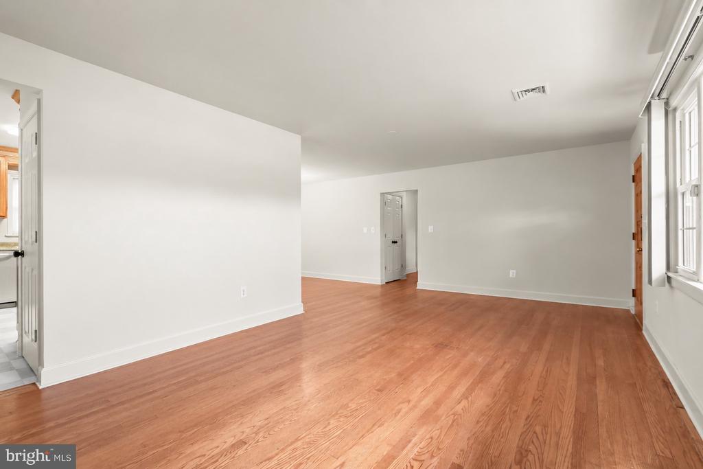 16707 FREDERICK ROAD
