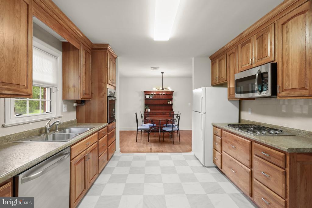 16707 FREDERICK ROAD