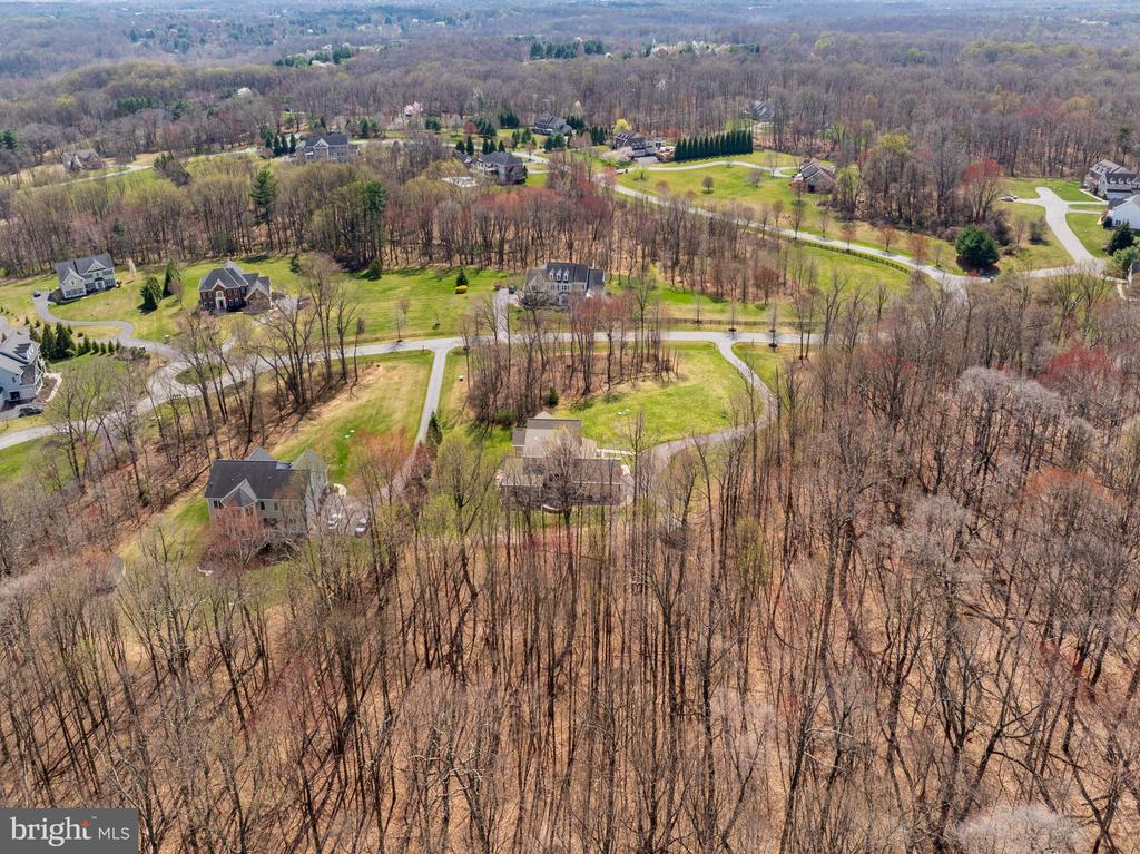 10152 SYCAMORE HOLLOW LN