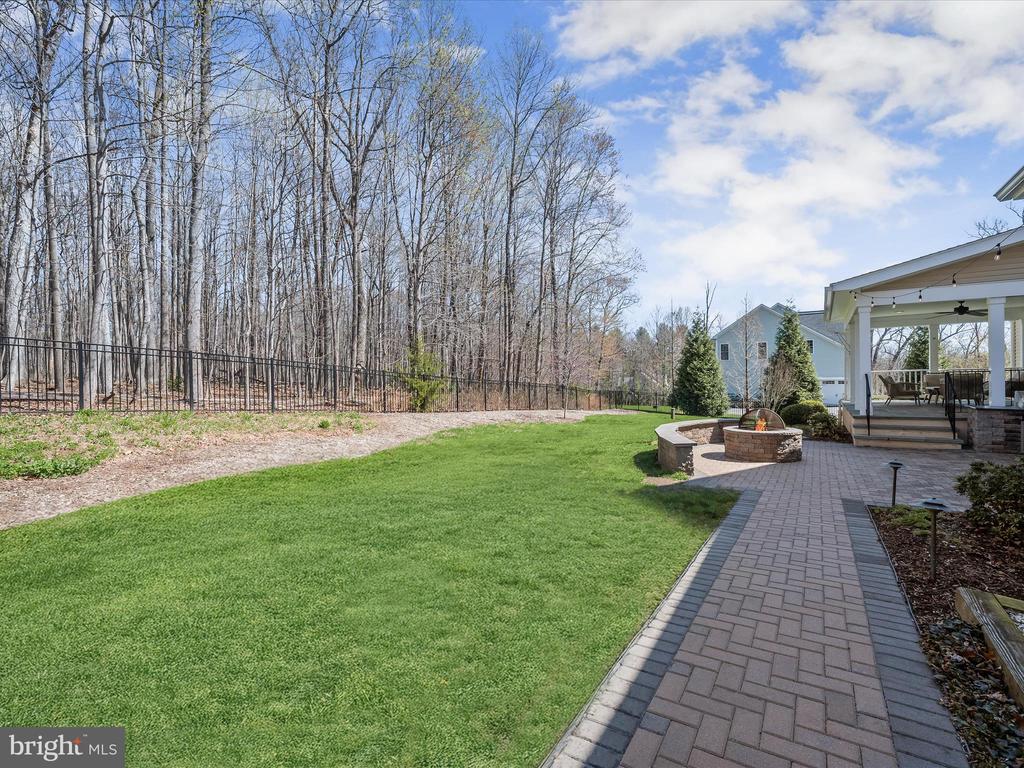 10152 SYCAMORE HOLLOW LN