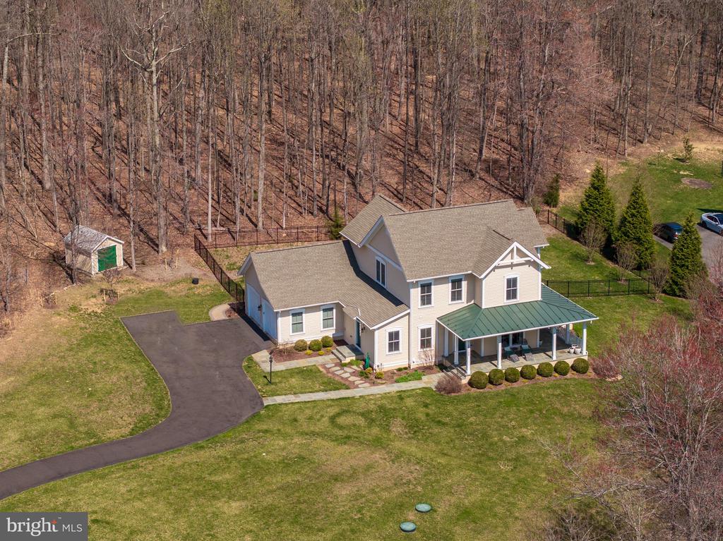 10152 SYCAMORE HOLLOW LN