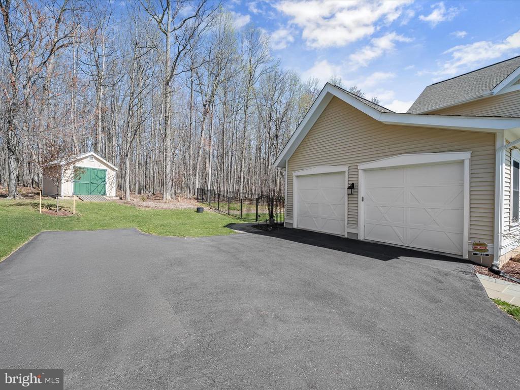10152 SYCAMORE HOLLOW LN