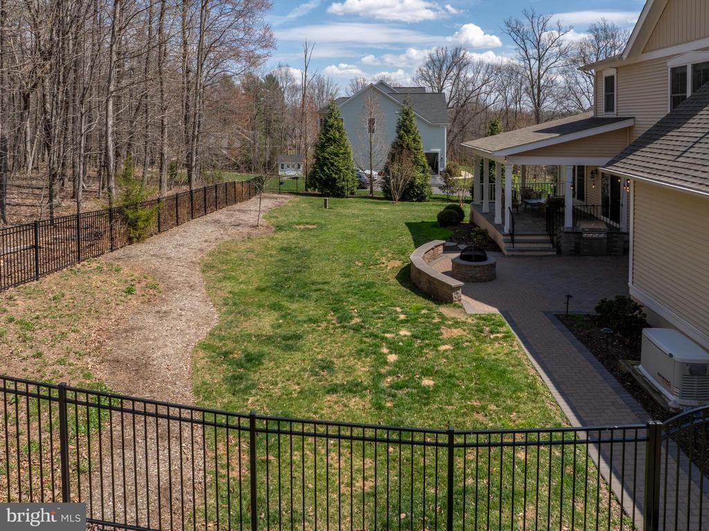10152 SYCAMORE HOLLOW LN