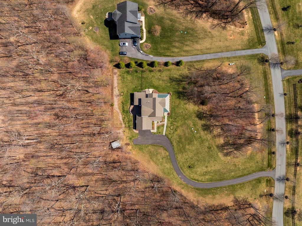 10152 SYCAMORE HOLLOW LN