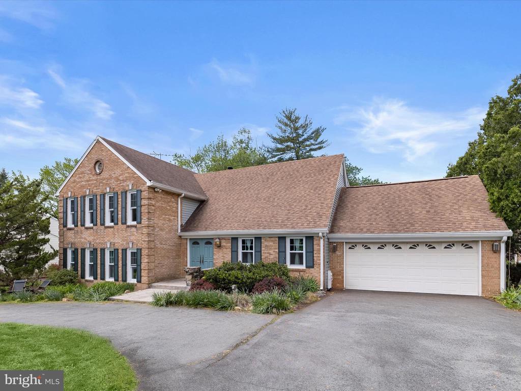 15222 CENTERGATE DR