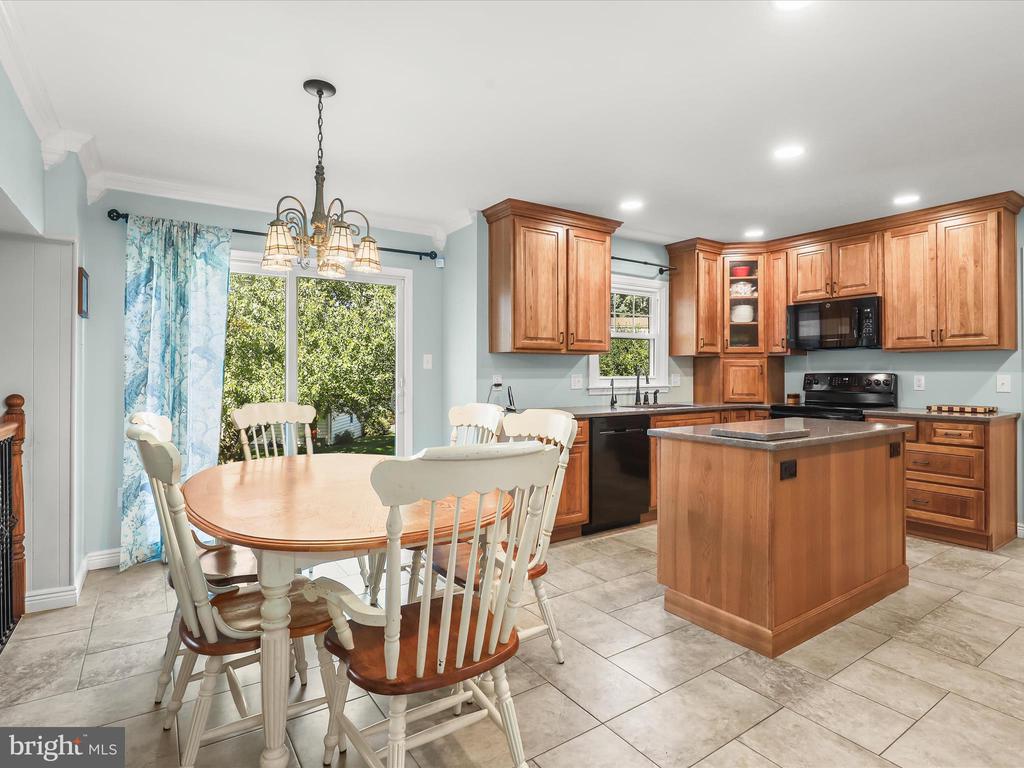 15222 CENTERGATE DR