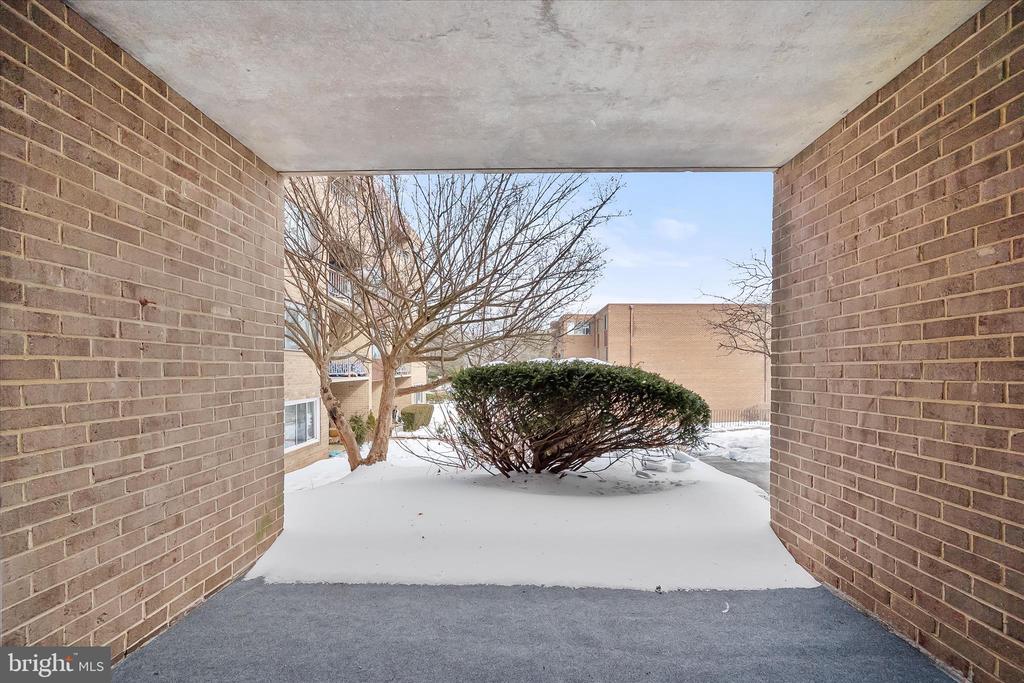 416 GIRARD STREET Unit: T2