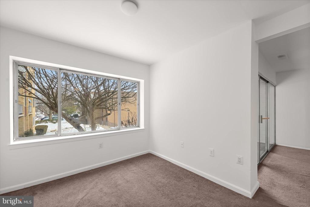416 GIRARD STREET Unit: T2