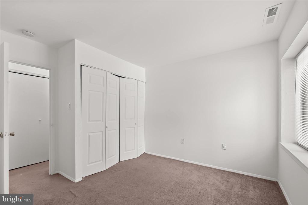 416 GIRARD STREET Unit: T2