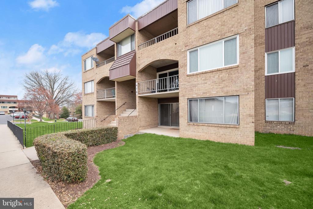 416 GIRARD STREET Unit: T2
