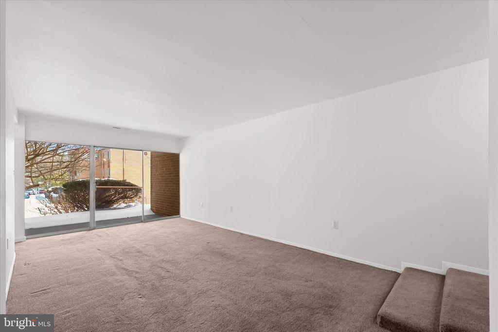 416 GIRARD STREET Unit: T2