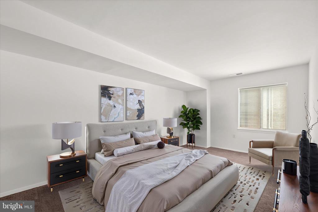 416 GIRARD STREET Unit: T2