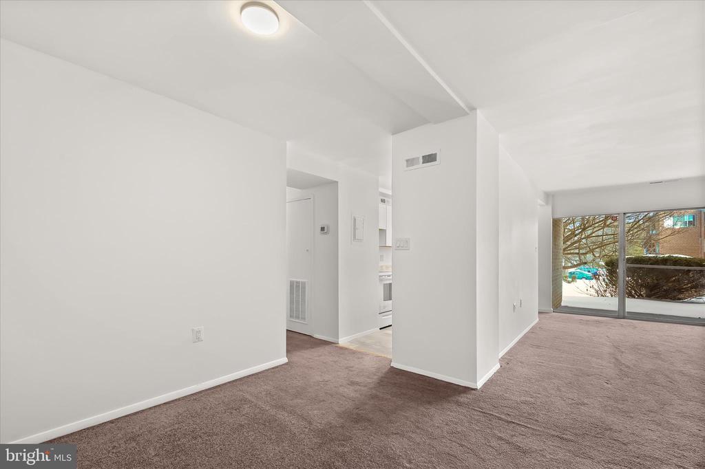 416 GIRARD STREET Unit: T2
