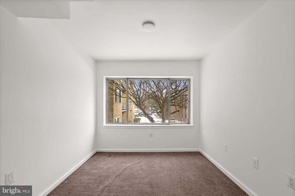 416 GIRARD STREET Unit: T2