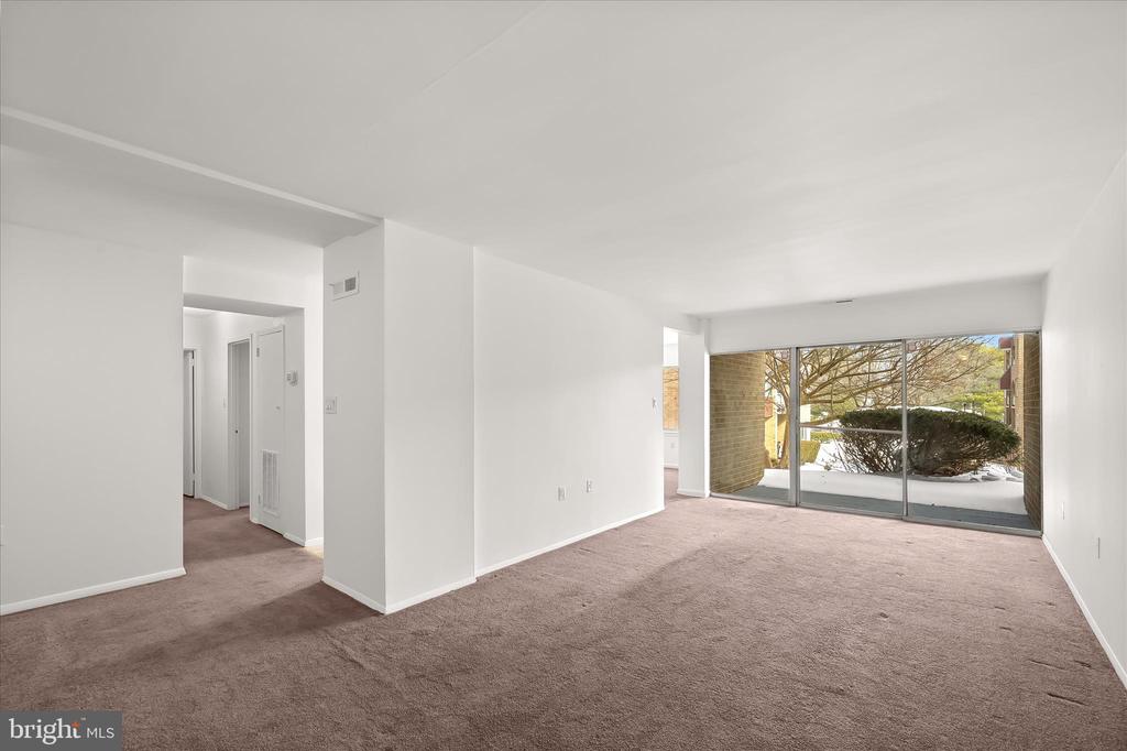 416 GIRARD STREET Unit: T2