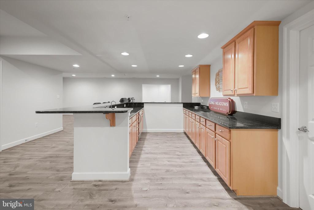 10130 SYCAMORE HOLLOW LN