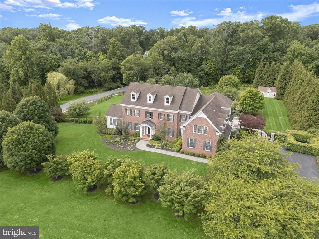 10130 SYCAMORE HOLLOW LN