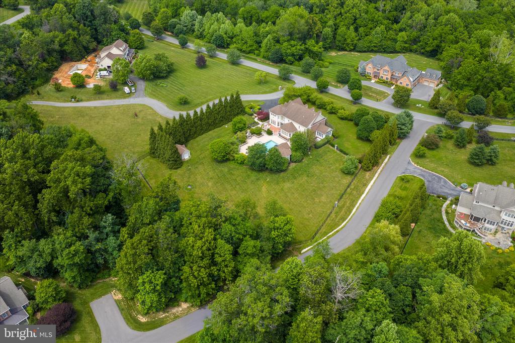 10130 SYCAMORE HOLLOW LN