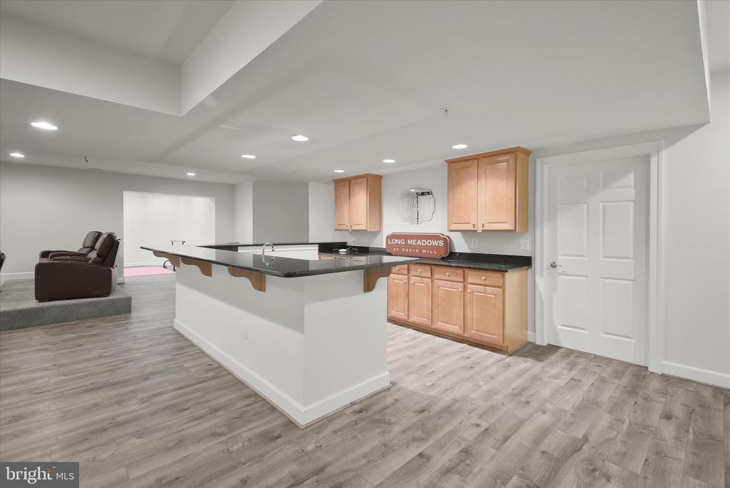 10130 SYCAMORE HOLLOW LN
