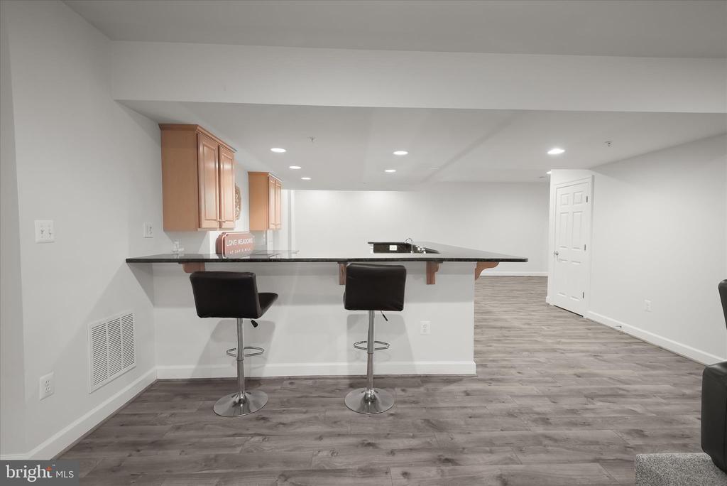 10130 SYCAMORE HOLLOW LN