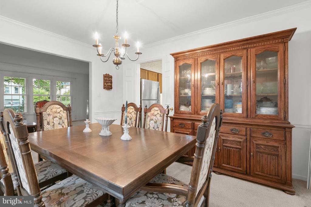 4012 EVANGELINE TERRACE