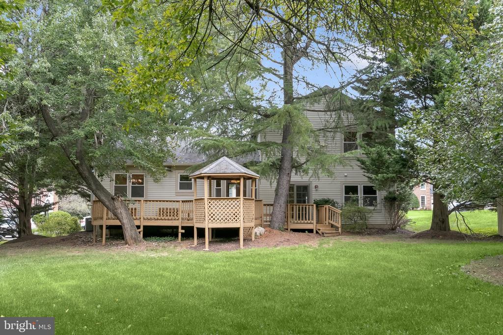 4012 EVANGELINE TERRACE