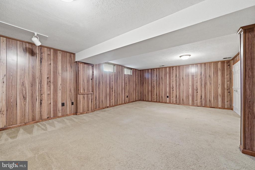 4012 EVANGELINE TERRACE
