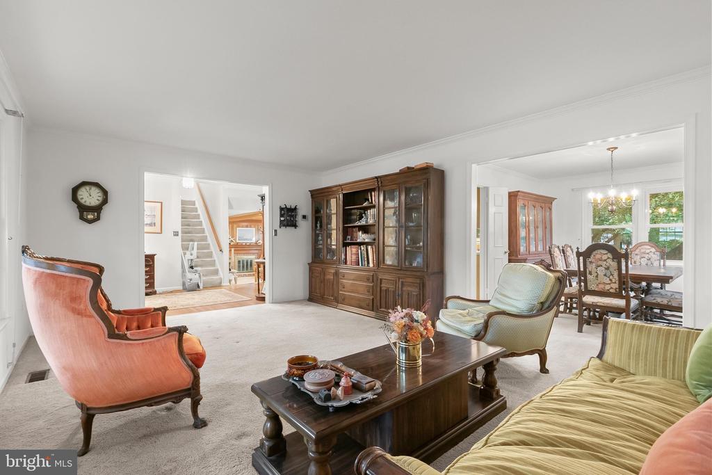 4012 EVANGELINE TERRACE