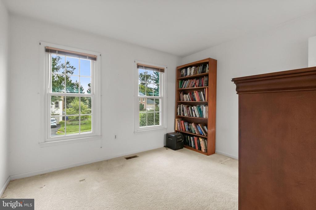 4012 EVANGELINE TERRACE