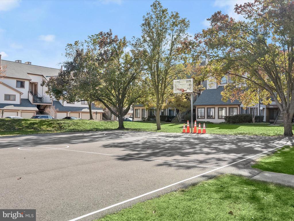14067 VISTA DRIVE Unit: 128