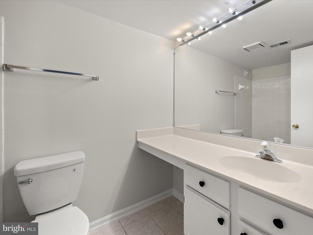 14067 VISTA DRIVE Unit: 128