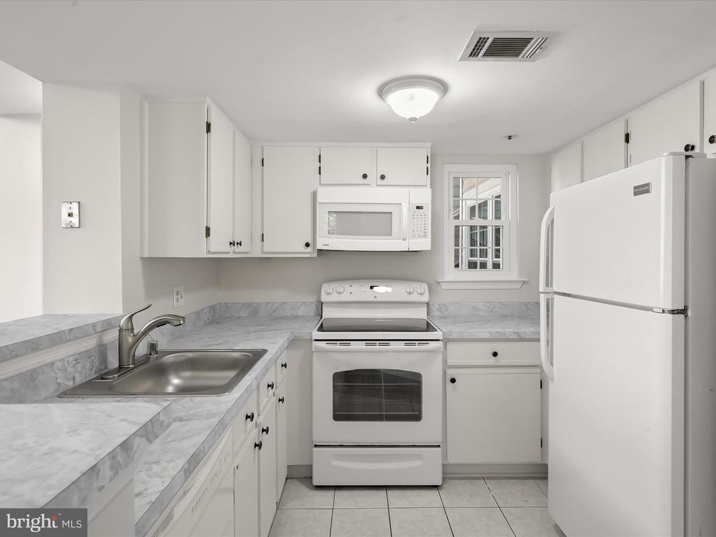 14067 VISTA DRIVE Unit: 128