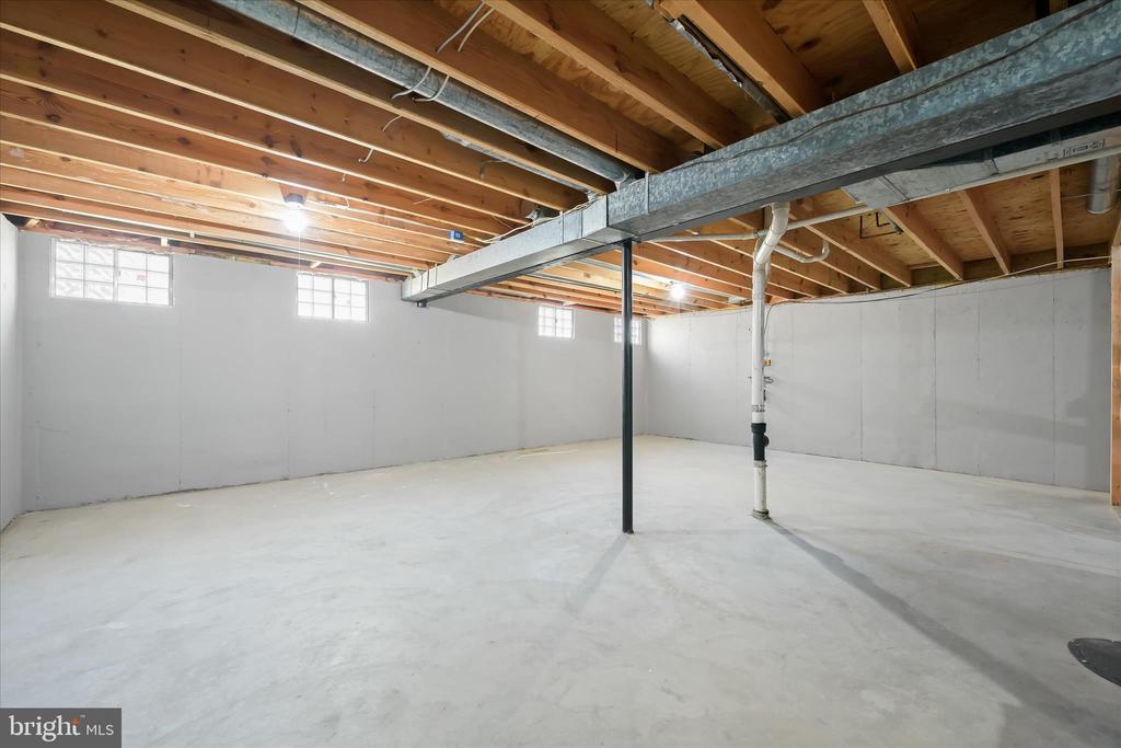10112 SNOWDEN ROAD