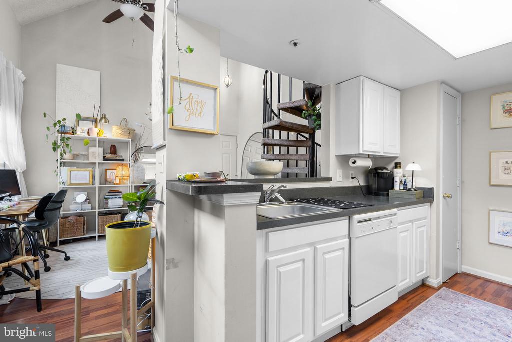14132 BOWSPRIT LANE Unit: 709