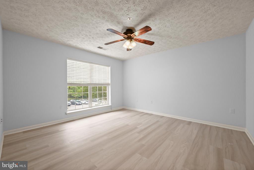15604 EVERGLADE LANE Unit: 5-203