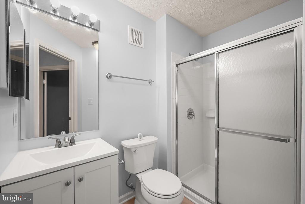 15604 EVERGLADE LANE Unit: 5-203
