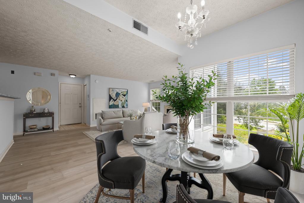 15604 EVERGLADE LANE Unit: 5-203