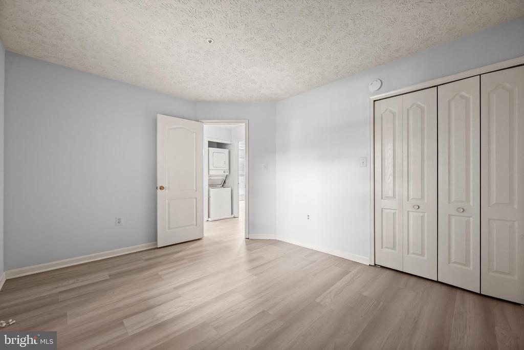 15604 EVERGLADE LANE Unit: 5-203