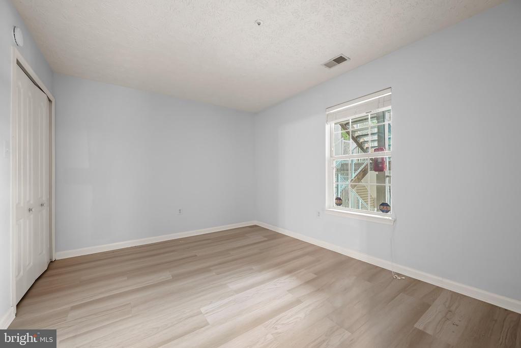 15604 EVERGLADE LANE Unit: 5-203