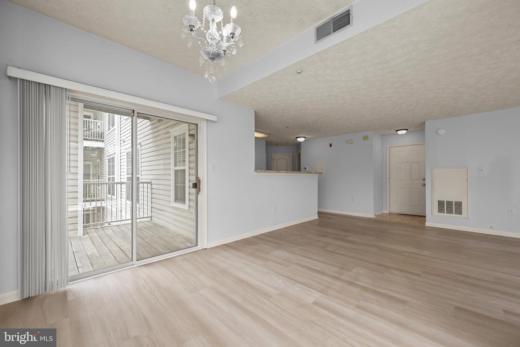 15604 EVERGLADE LANE Unit: 5-203