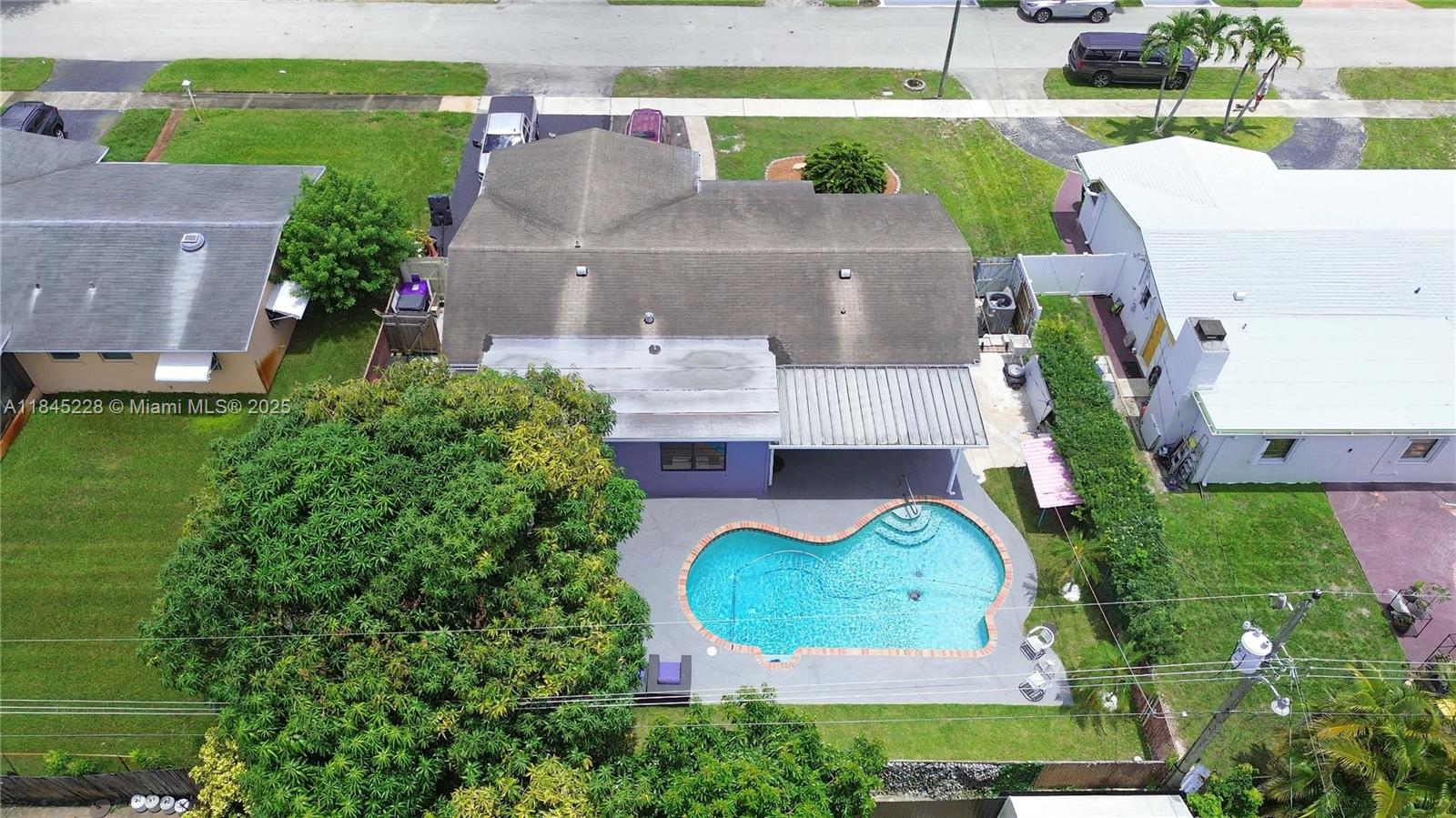 1600 N 73rd Ave