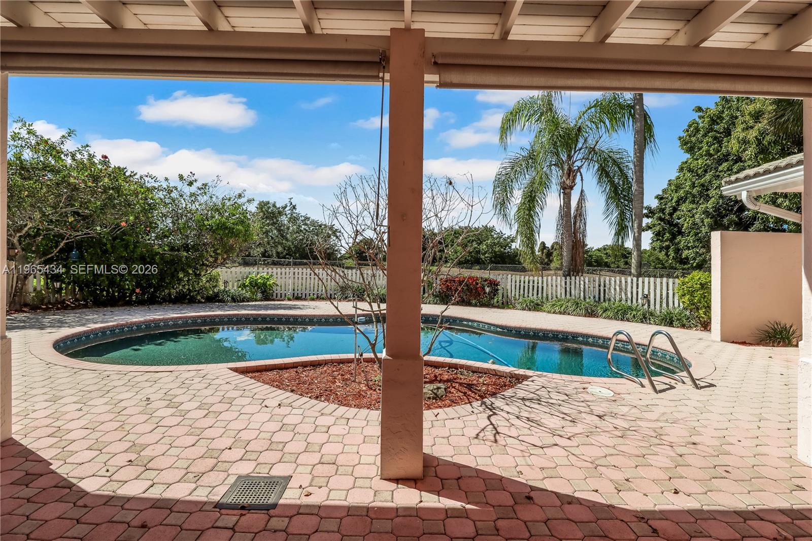 9620 E Calusa Club Dr