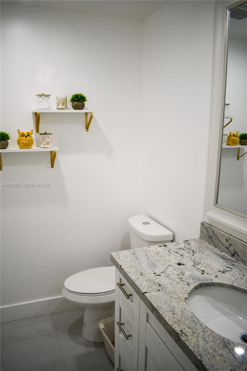 19420 NE 26th Ave # 123D