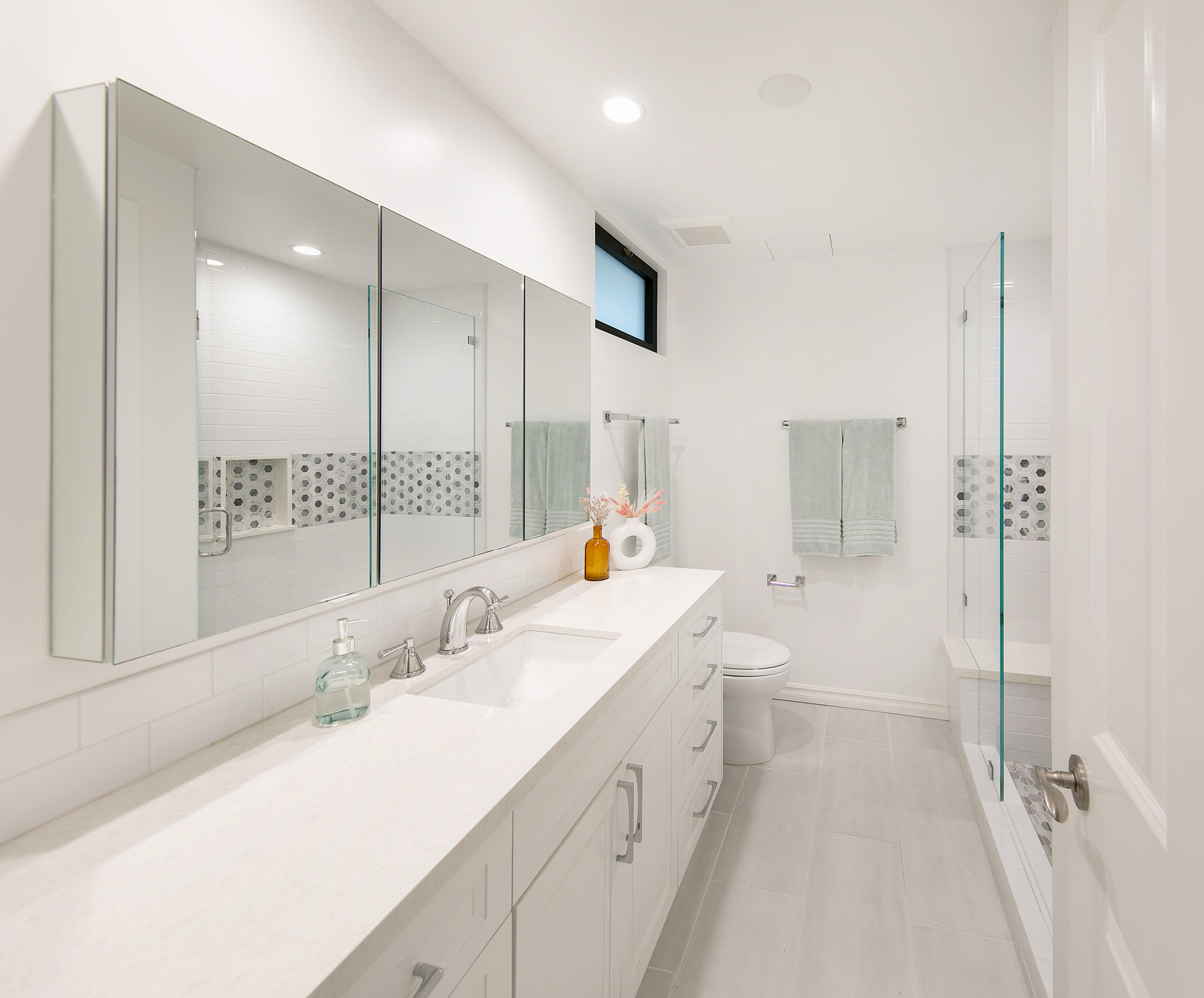1315 Plaza Pacifica