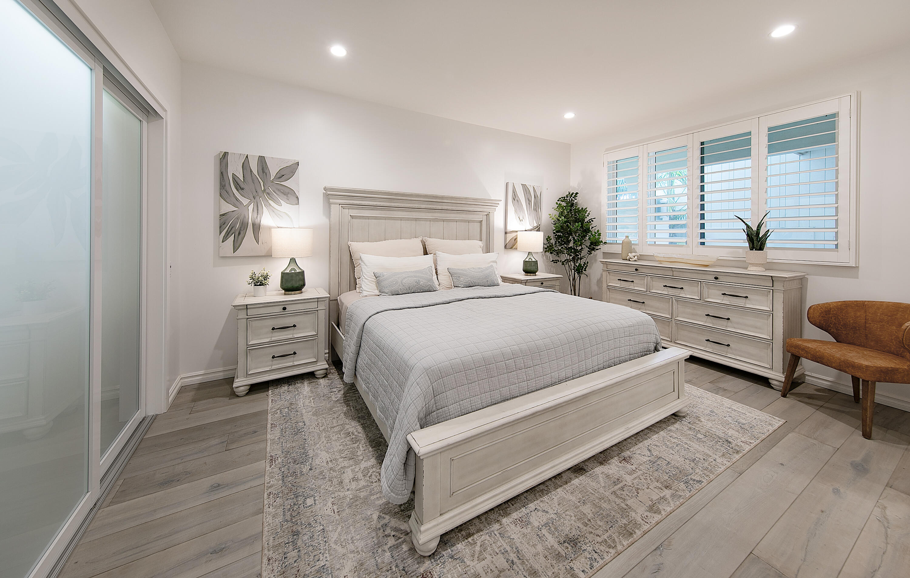 1315 Plaza Pacifica