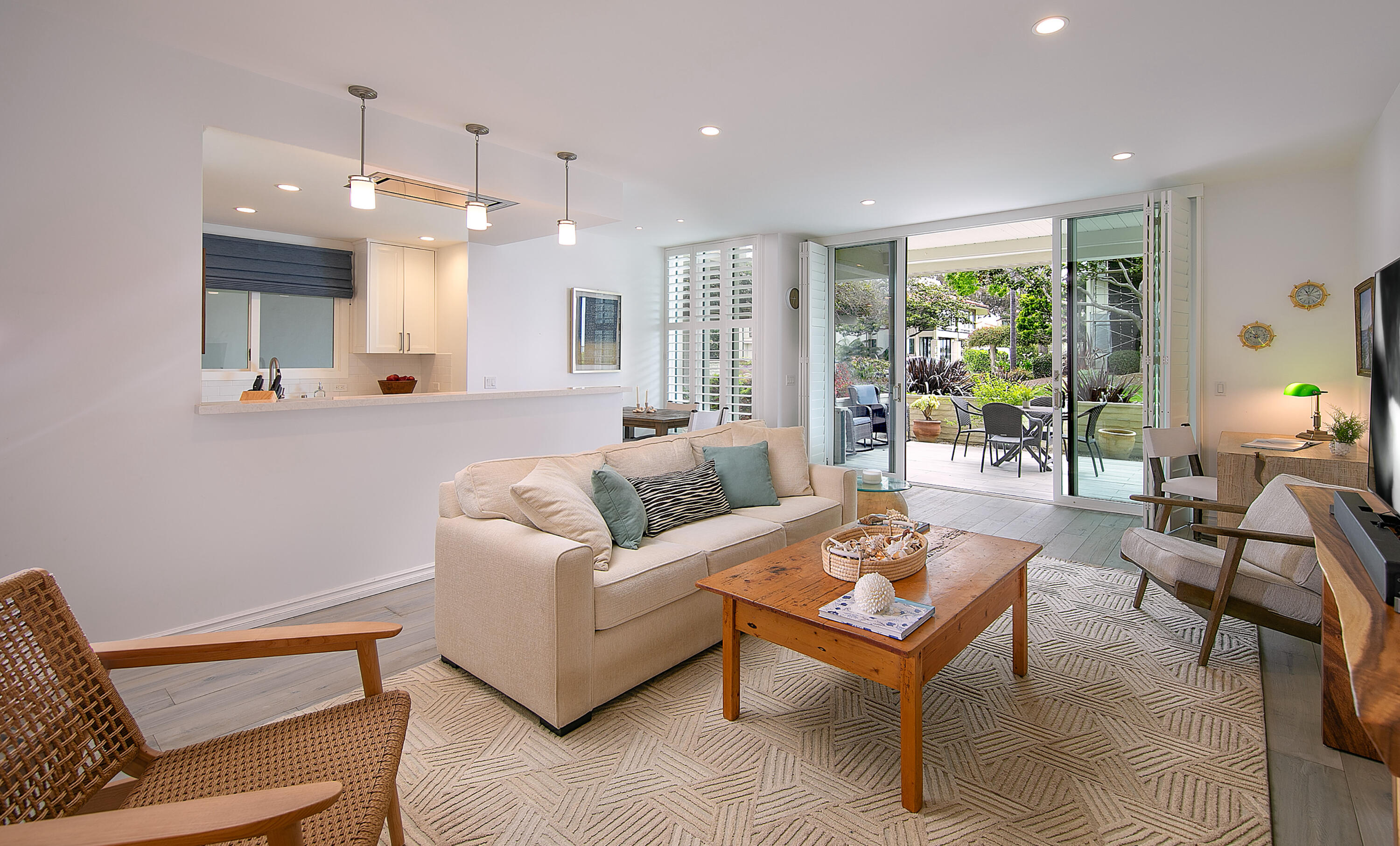 1315 Plaza Pacifica