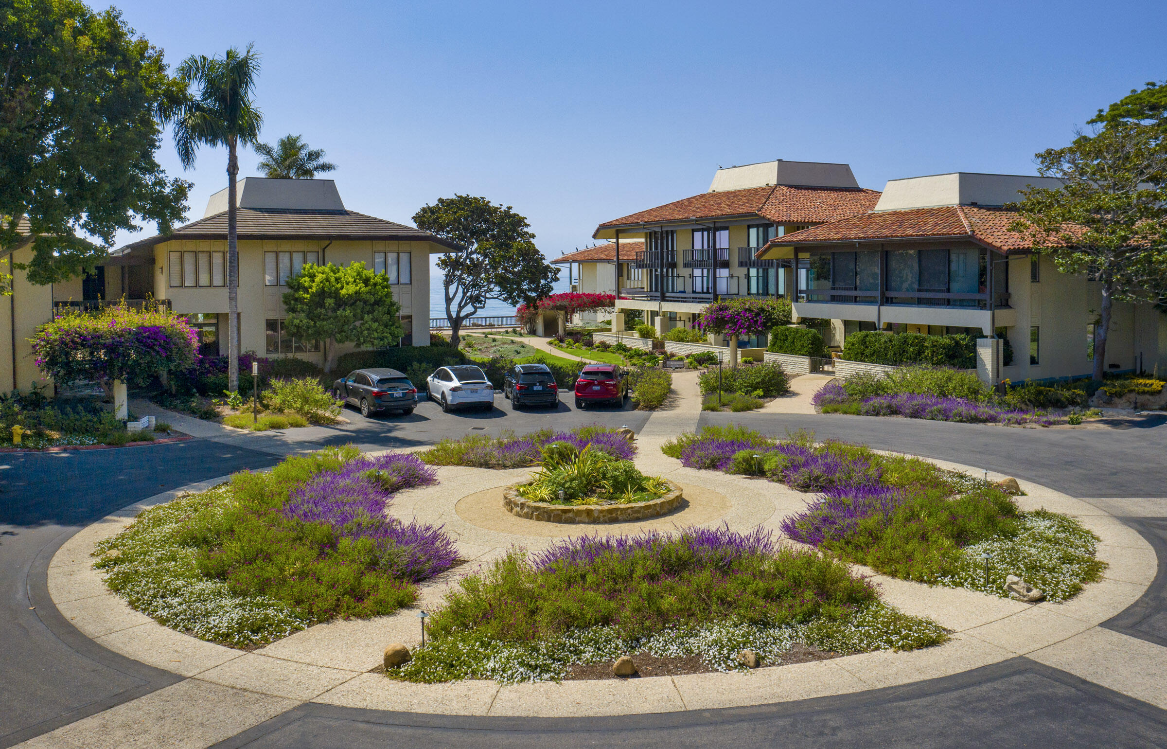 1315 Plaza Pacifica
