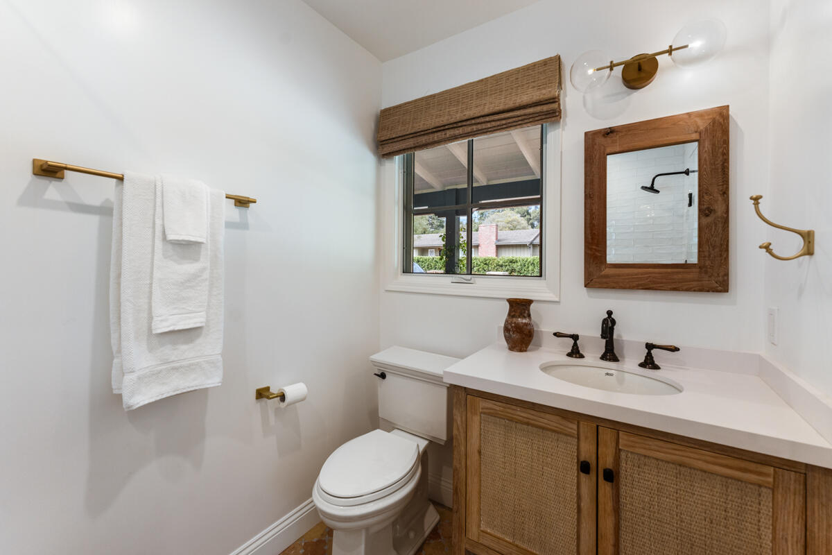 1595 Miramar Lane